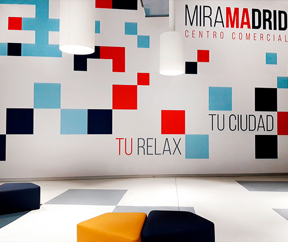 Centro Comercial Miramadrid - Tiendas comerciales en Paseo de las Camelias